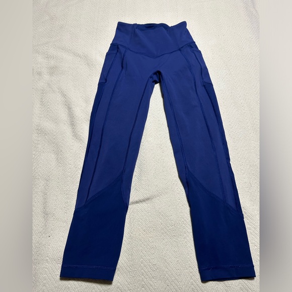 Lululemon cropped leggings - Picture 2 of 3